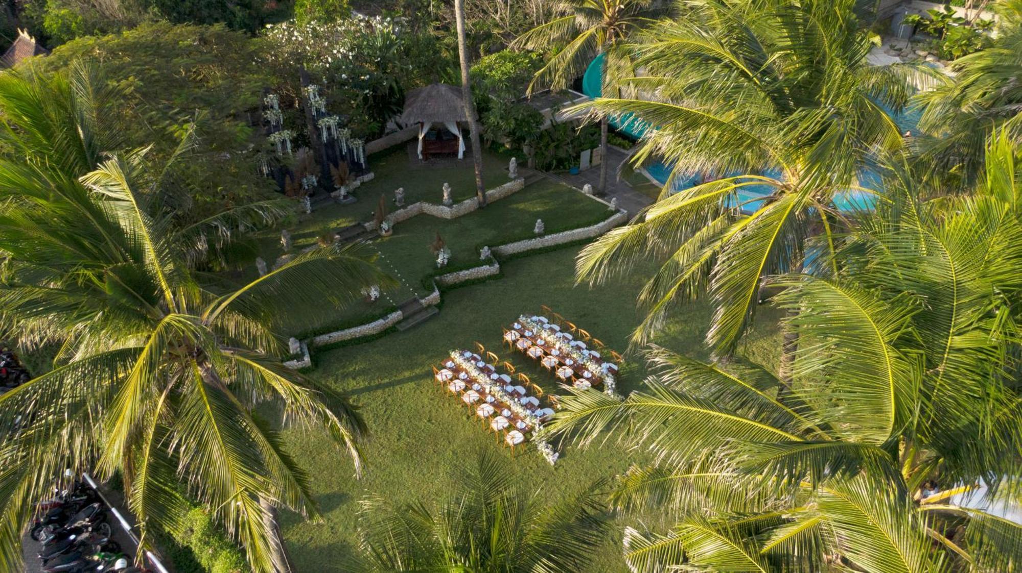 巴厘曼迪拉海滩Spa度假酒店 勒吉安 外观 照片 The resort's main pool