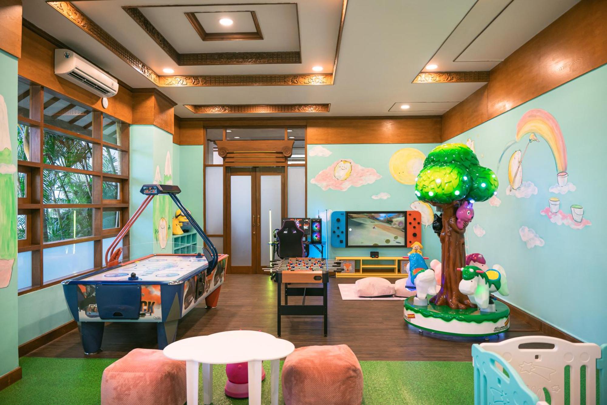 巴厘曼迪拉海滩Spa度假酒店 勒吉安 外观 照片 The Pokémon Cafe in Osaka, Japan