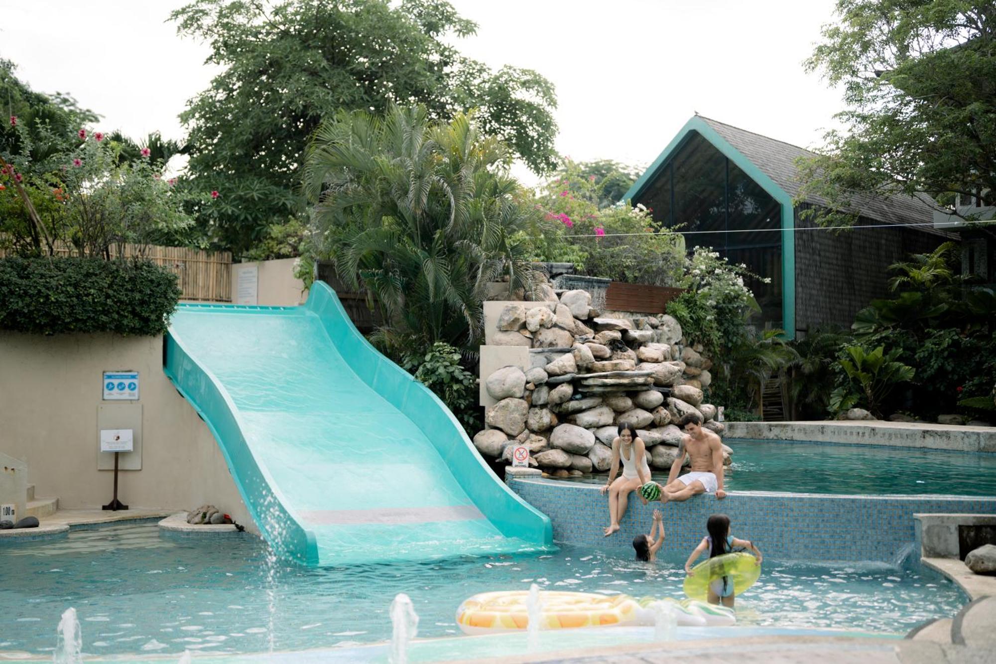 巴厘曼迪拉海滩Spa度假酒店 勒吉安 外观 照片 Water park